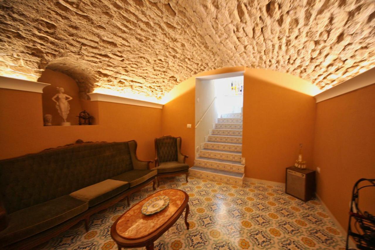 Domus Vilu Bed & Breakfast Nocera Superiore Exterior foto